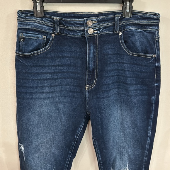 KanCan for Maurices high rise double exposed button distressed crop jeans sz 32 - Picture 4 of 13